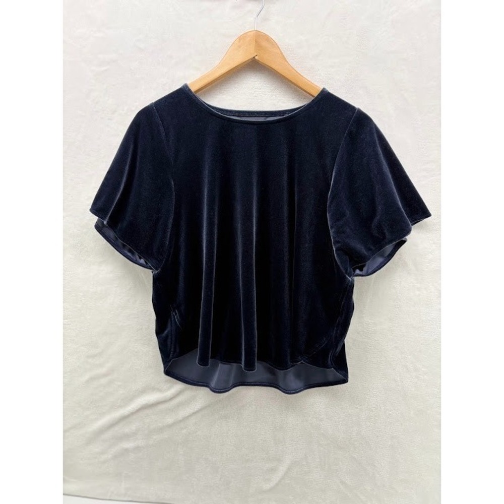 Madewell Velvet Short Sleeve Top Bell Sleeves Size Medium‎ Navy Blue Holiday